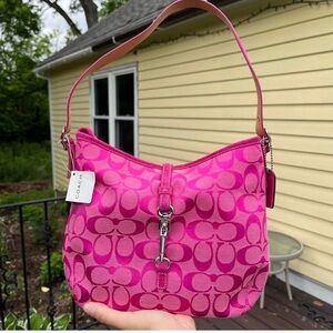 ISO this pink coach purse!!